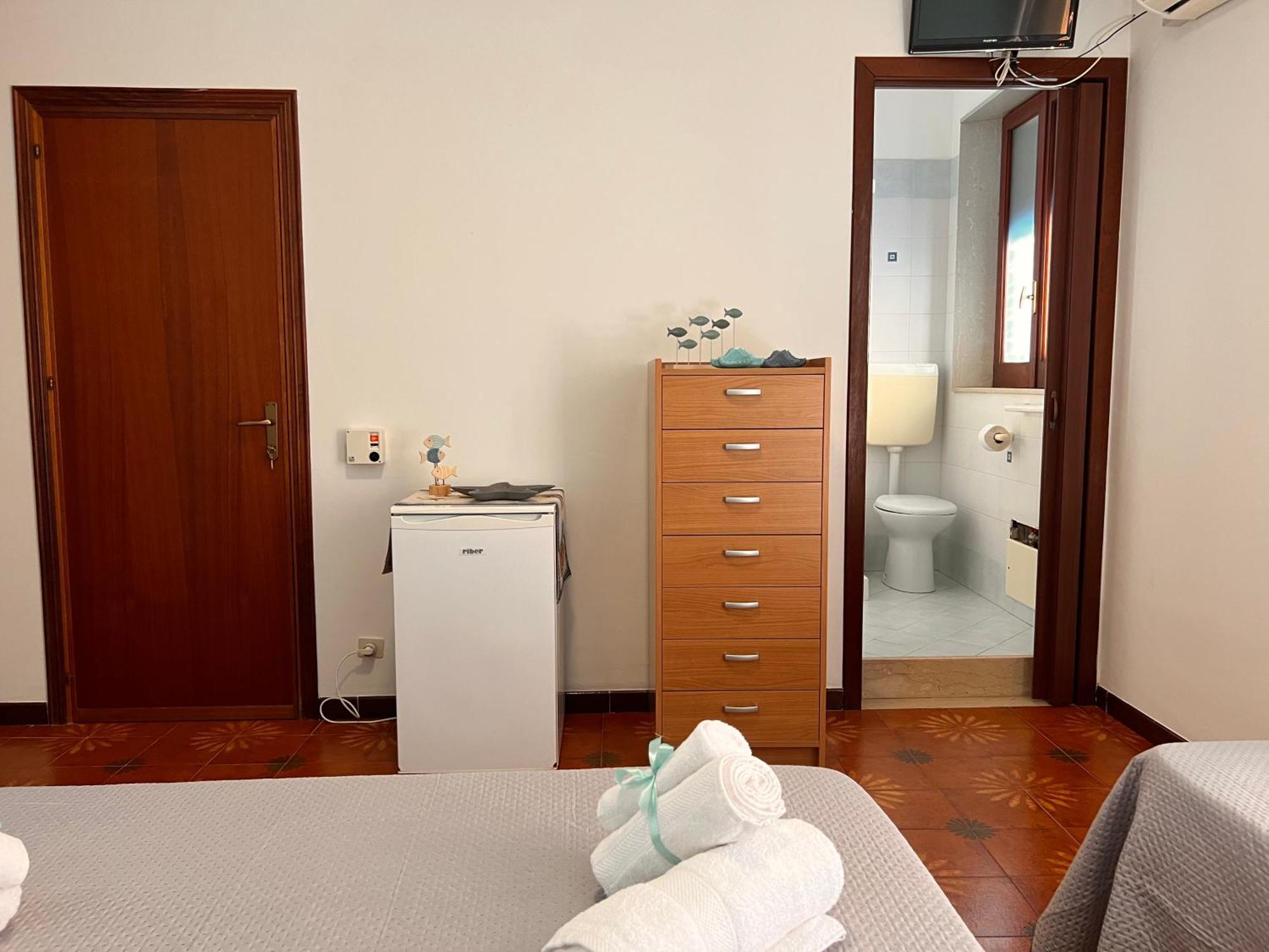 Celeste Rooms Сан-Вито-Ло-Капо Экстерьер фото