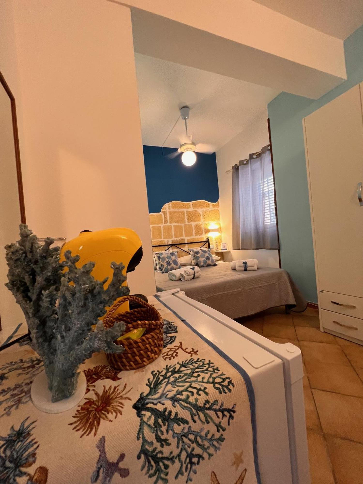 Celeste Rooms Сан-Вито-Ло-Капо Экстерьер фото